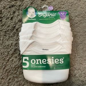NWT 0-3M Gerber 5 Pack Short Sleeve White Onesies